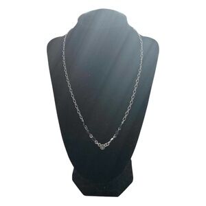 5/$15 MUST BUNDLE Chic Silver Necklace